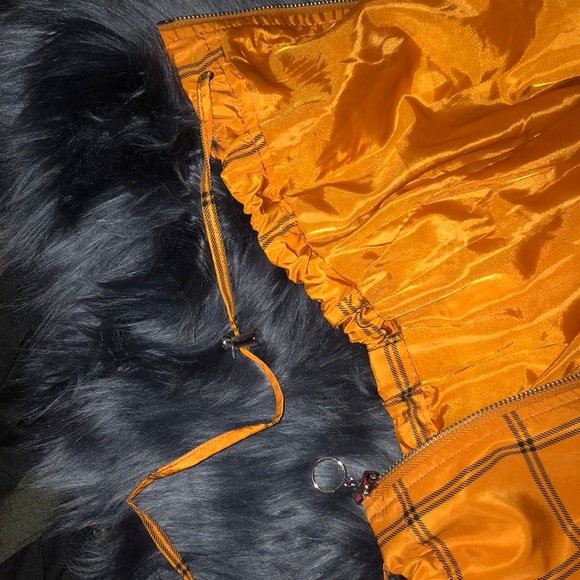 Orange jacket - Picture 3 of 5